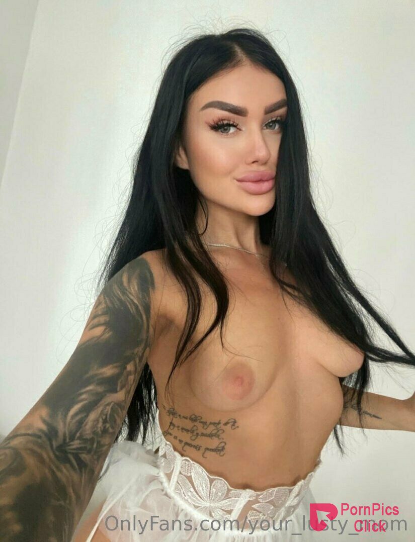Your_lusty_mom premium special porn photo