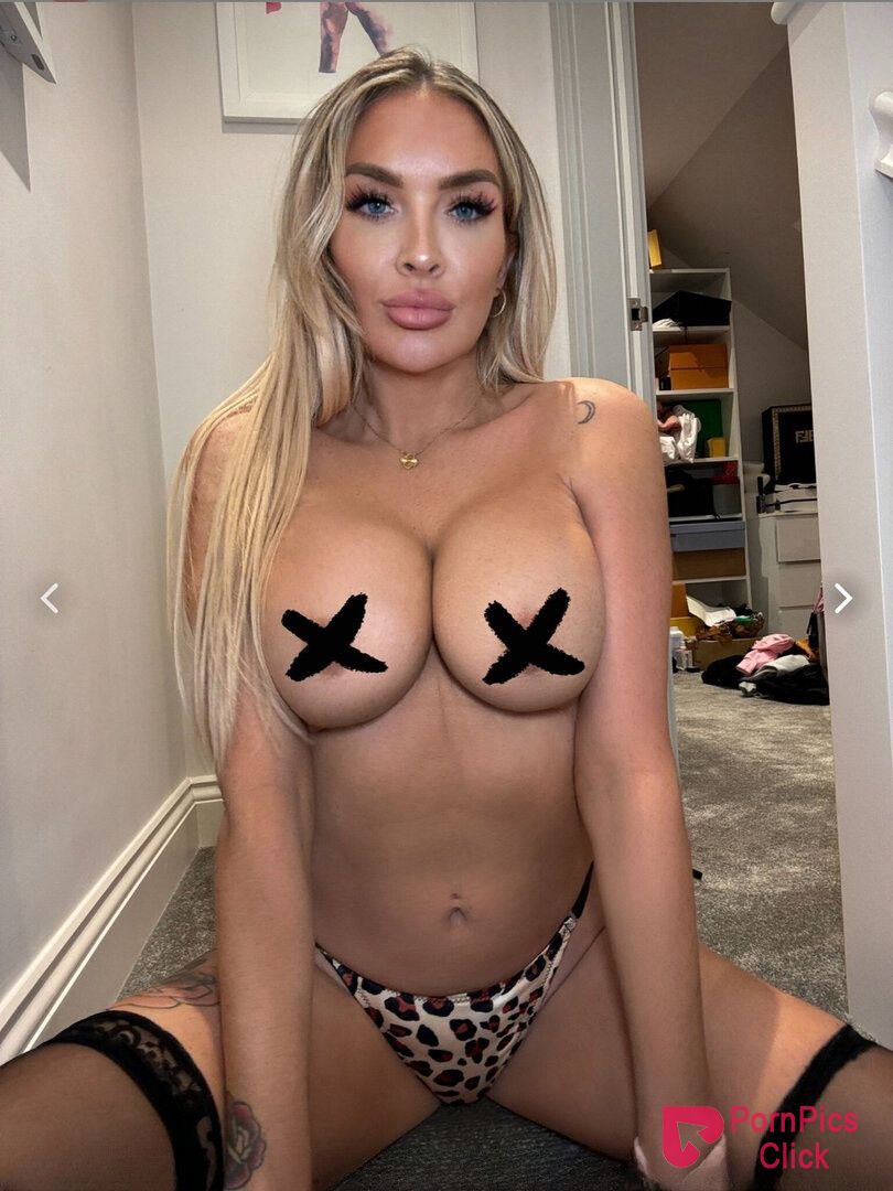 Miss Brooke Lyn special porn picture scene